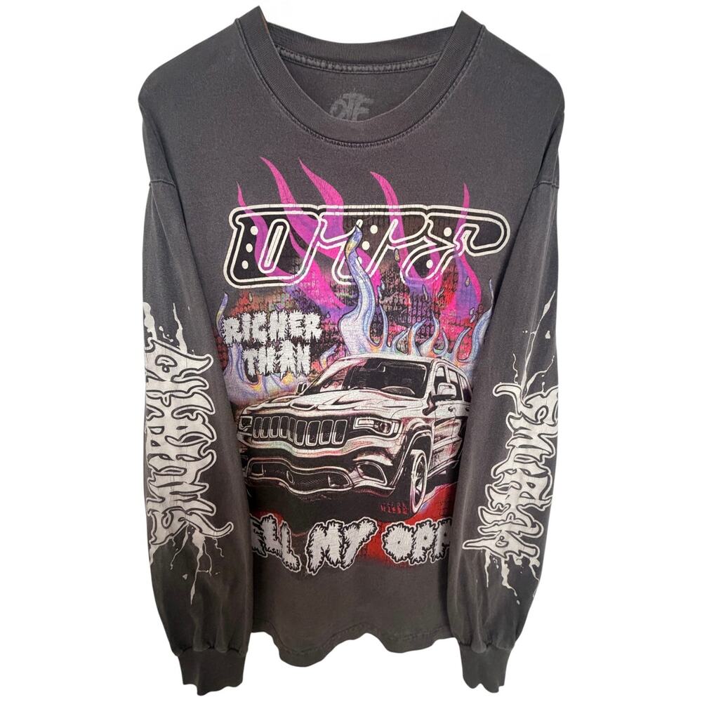 OTF T-Shirt Large Gray Front and sleeve graphics Graphic Crew Neck